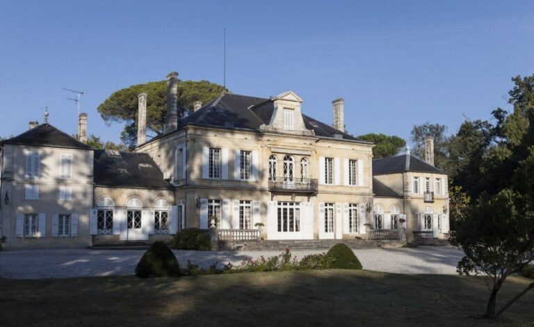 CHATEAU_BATAILLEY