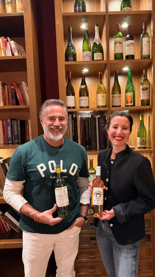 Wine and Soul – le podcast de l’Union des Grands Crus de Bordeaux ! 

Quoi de mieux que de partager un moment avec José Garcia ? Un nom qui, à lui seul, évoque la bonne humeur, la générosité et cette touche d’audace, qui fait briller les yeux ! 

Rendez-vous demain pour découvrir le premier épisode de notre podcast : Wine and Soul ! 

Invité : @josegarciaoff 
Interview et montage : @marineglam 

#podcast #wineandsoul #joségarcia #gransdcrusdebordeaux #vin #bordeaux